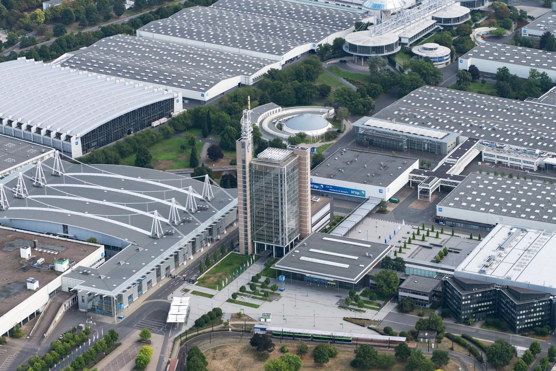 article-1280x720.997253ab